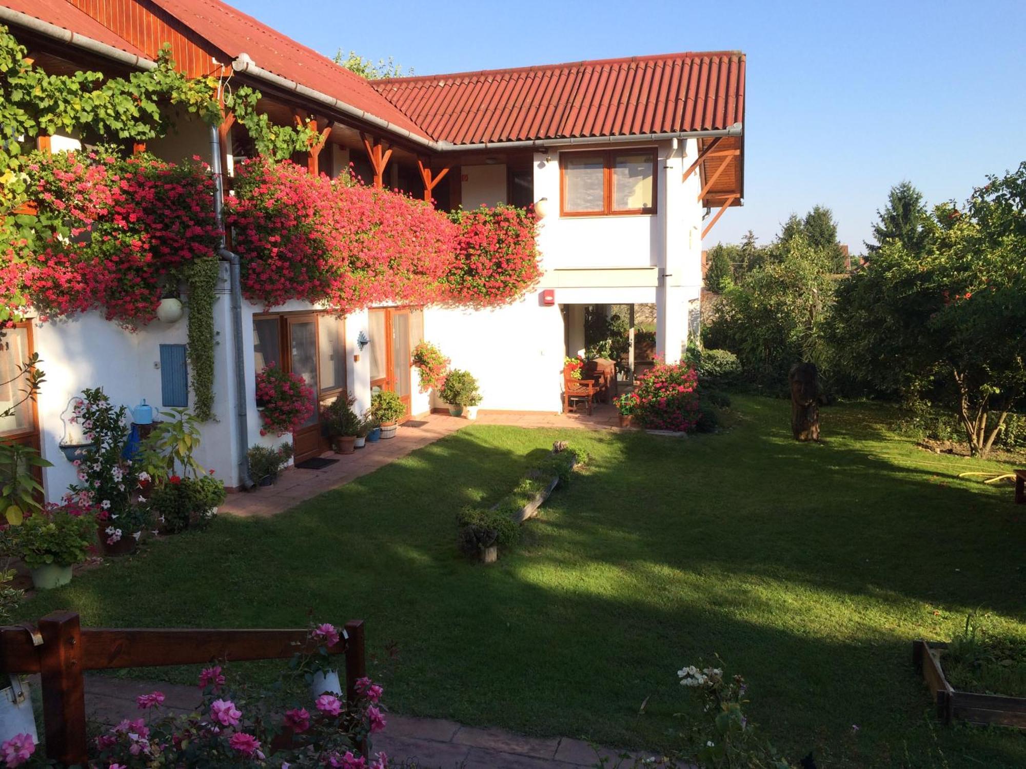 Ida Rooms Lajosmizse Zewnętrze zdjęcie